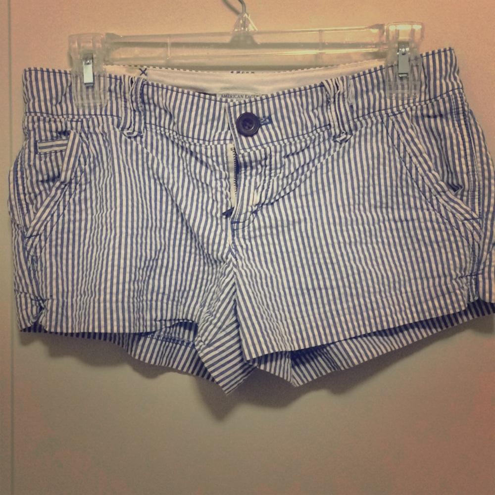 AE seersucker shorts